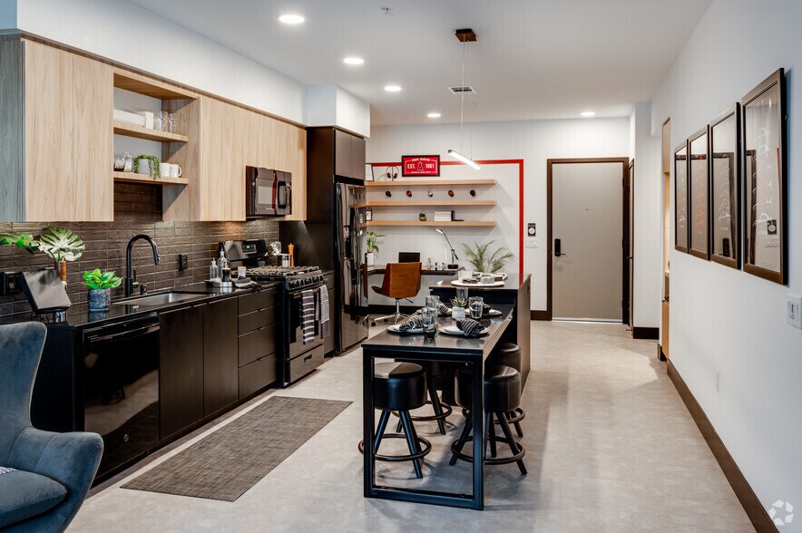 More Photos Of 1912 S Jacaranda St, Anaheim Apartments For Lease