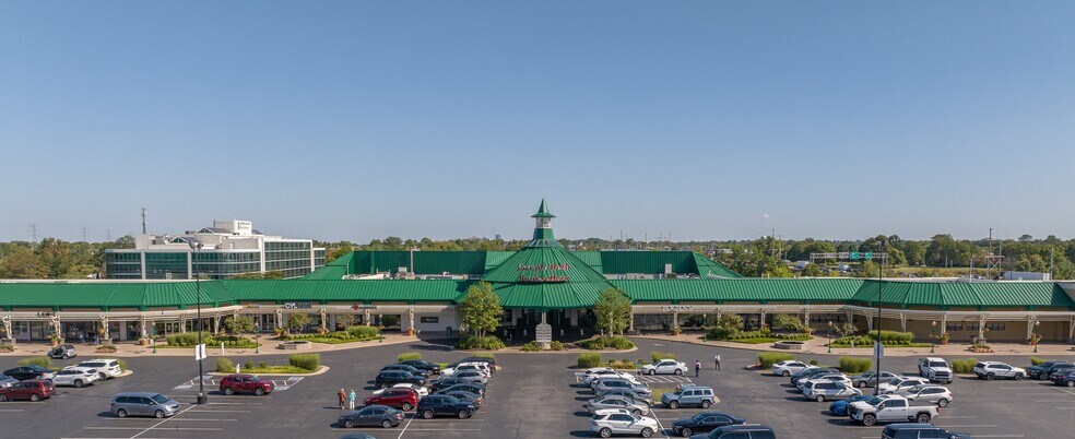 More Photos Of 190-245 Lexington Green Cir, Lexington Unknown For Lease