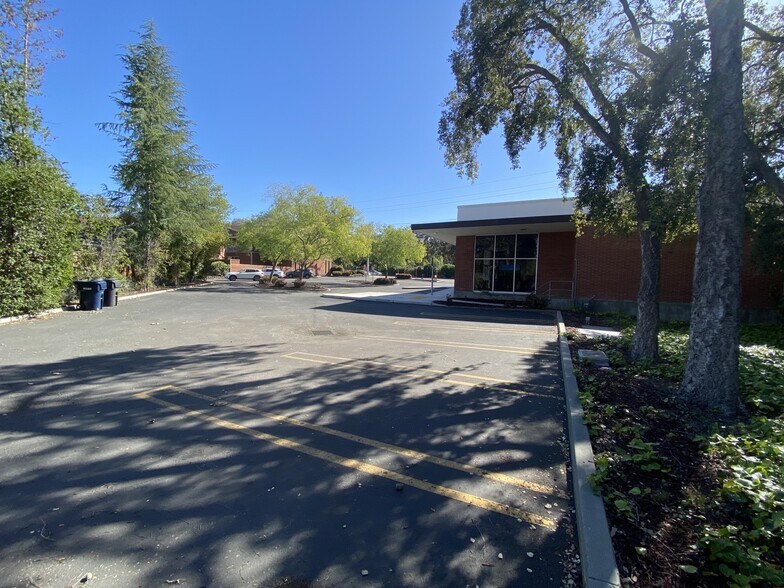 Primary Photo Of 901 Fremont Ave, Los Altos Bank For Sale