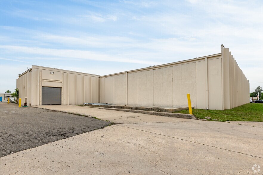 More Photos Of 1000 W Gentry Ave, Checotah General Retail For Sale