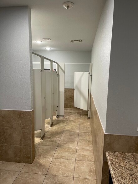 More Photos Of 2300 Highland Village Rd, Highland Village Unknown For Lease