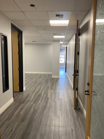 More Photos Of 950 S Bascom Ave, San Jose Office For Lease