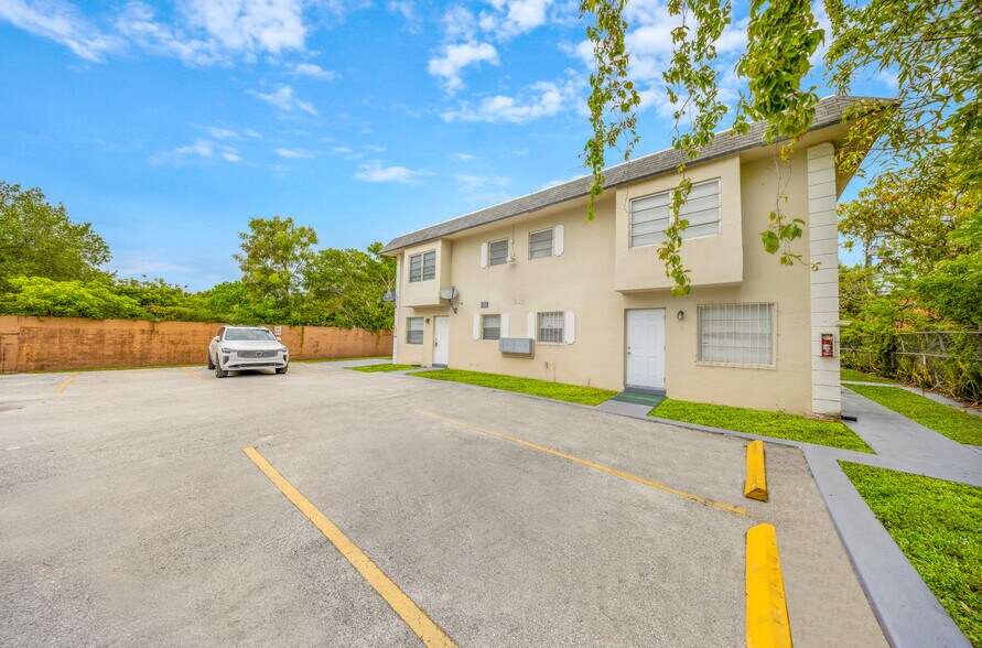 More Photos Of 842 NW 1st Ave, Fort Lauderdale Apartments For Sale