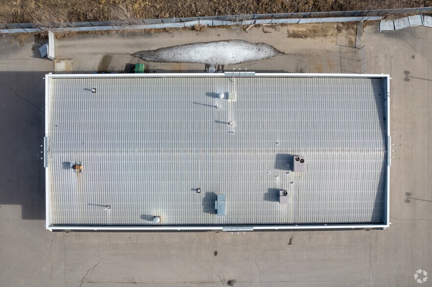 More Photos Of 340 Railway St W, Cochrane Auto Dealership For Lease