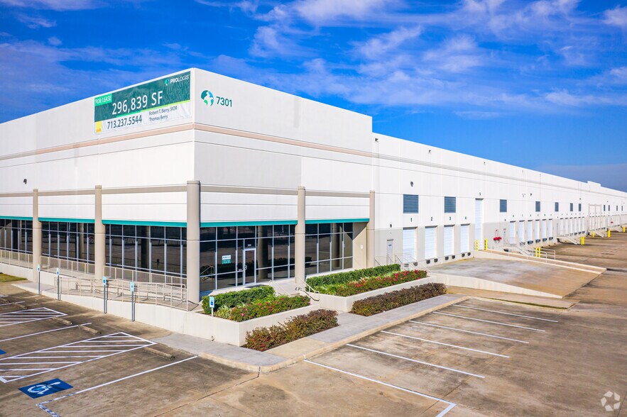 Primary Photo Of 7301-7401 Security Way, Houston Warehouse For Lease