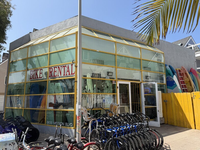 More Photos Of 3830 Mission Blvd, San Diego Storefront Retail Residential For Sale