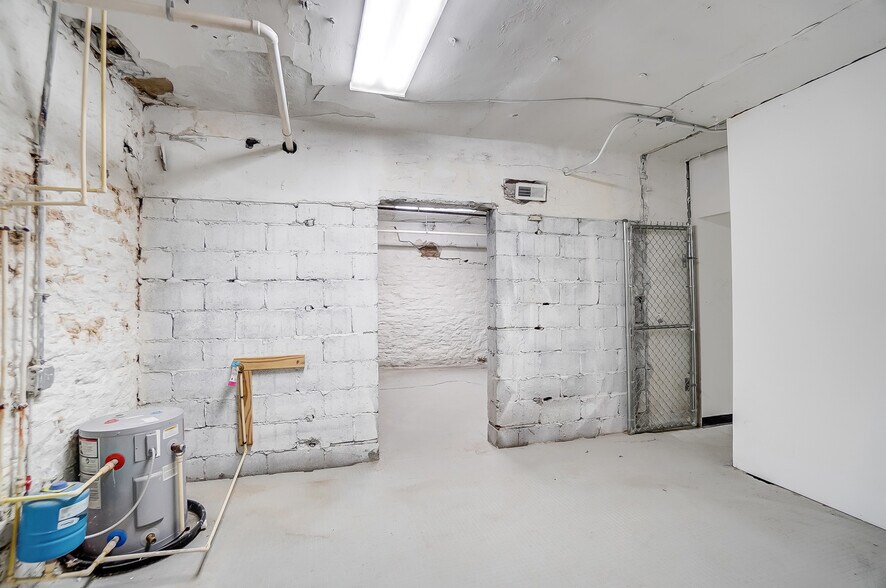 More Photos Of 1523 Republic St, Cincinnati Office Residential For Sale