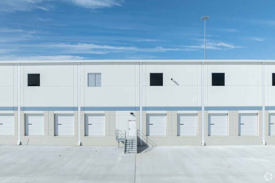 More Photos Of 3005 Highway 225, Pasadena Unknown For Lease