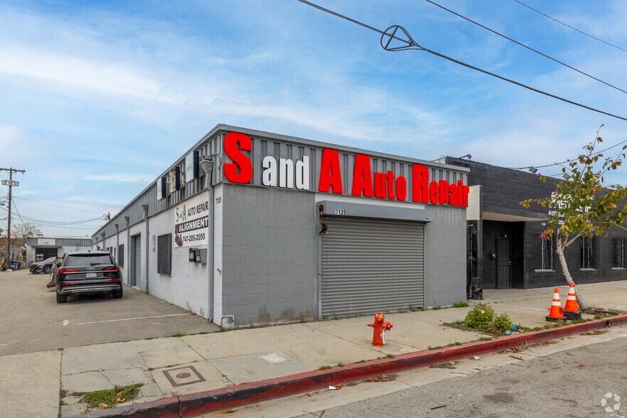 More Photos Of 7129-7133 Vineland Ave, North Hollywood Warehouse For Sale