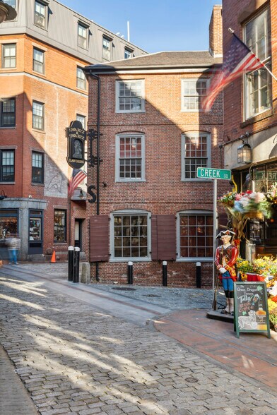 More Photos Of 10 Marshall St, Boston Office Residential For Sale