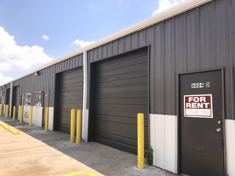 More Photos Of 6008 W 34th St, Houston Warehouse For Lease