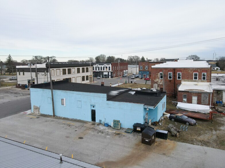 More Photos Of 111 W Union St, Goodland General Retail For Sale