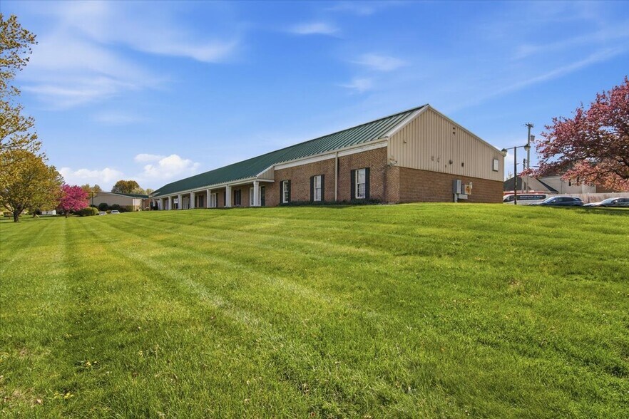 More Photos Of 2 Wilson Dr, Sparta Warehouse For Lease