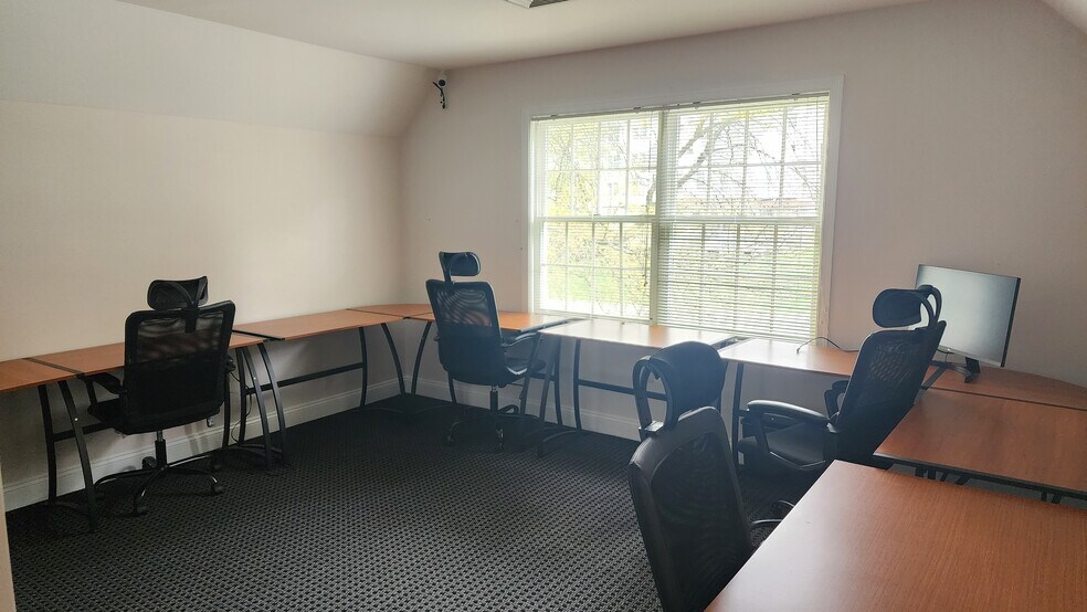 More Photos Of 18 N Village Ave, Exton Office For Sale