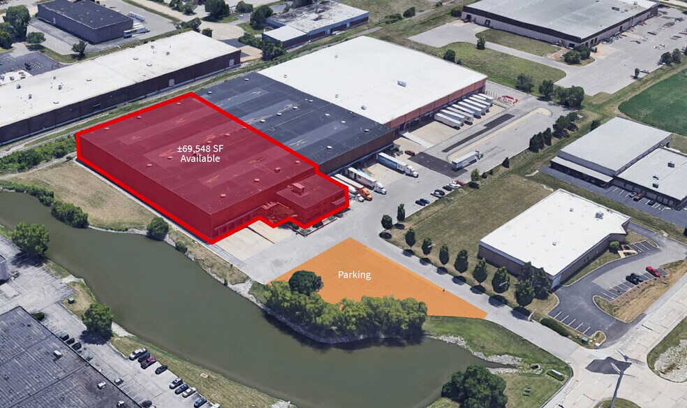 More Photos Of 4236-4240 Rider Trail N, Earth City Distribution For Lease