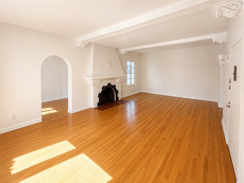 More Photos Of 1232 Smithwood Dr, Los Angeles Apartments For Sale