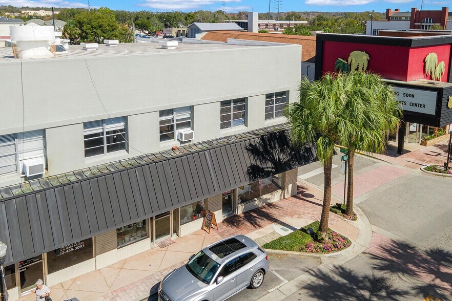 More Photos Of 200 W Main St, Leesburg Storefront Retail Residential For Lease