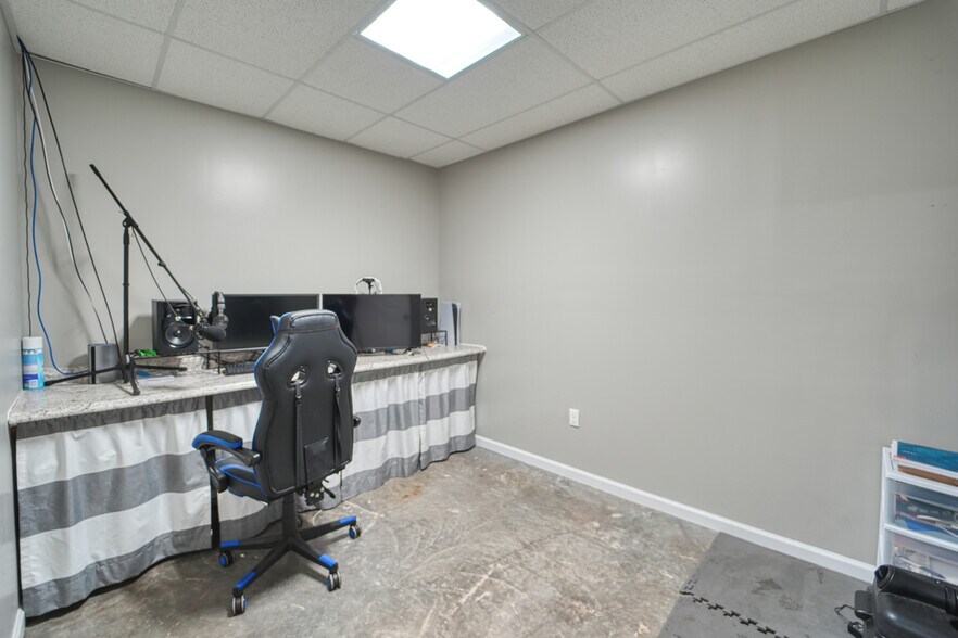 More Photos Of 27881 Salem Minor Hill Rd, Lester Sports And Entertainment For Sale