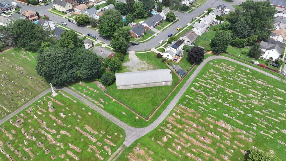 More Photos Of 98 Henderson St, Phillipsburg Warehouse For Sale