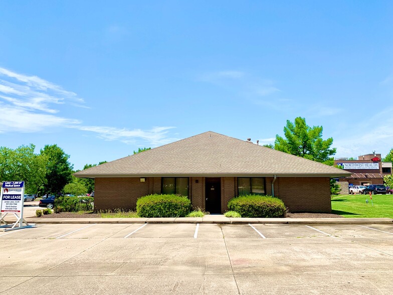 Primary Photo Of 1794 E Joyce Blvd, Fayetteville Medical For Sale