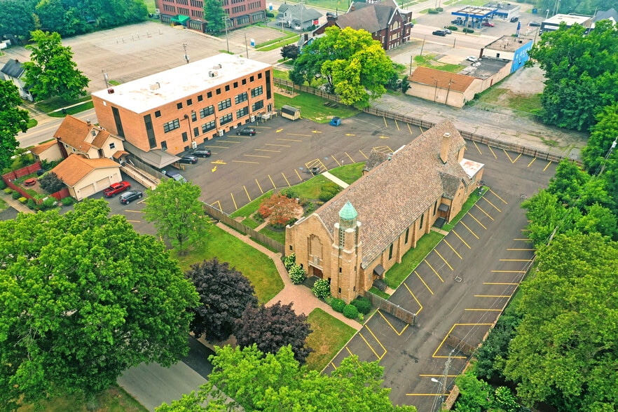 More Photos Of 175 B Laird Ave, Warren Schools For Sale