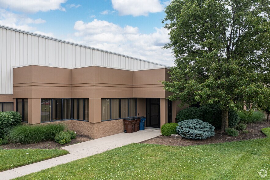 More Photos Of 119 Northeast Dr, Loveland Warehouse For Lease