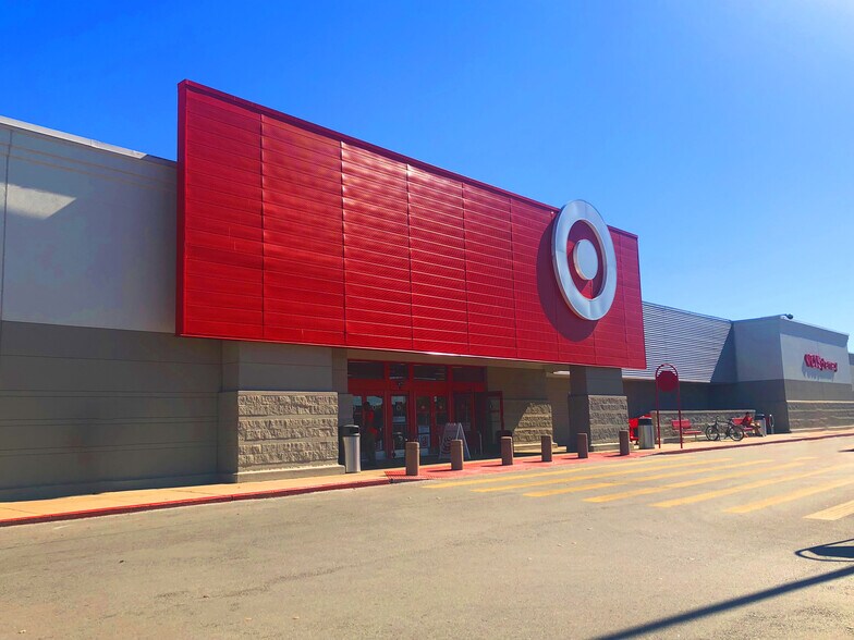 Primary Photo Of 4211 S Lamar Blvd, Austin Unknown For Lease