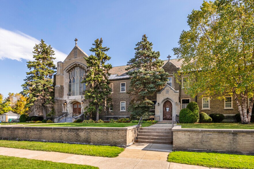 More Photos Of 94 Shoshone st, Buffalo Religious Facility For Sale