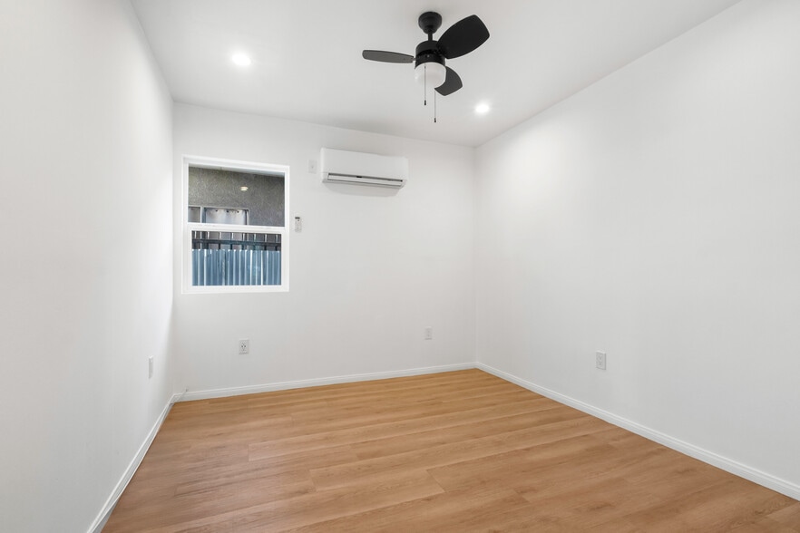 More Photos Of 2313 E 1st St, Los Angeles Storefront Retail Residential For Sale