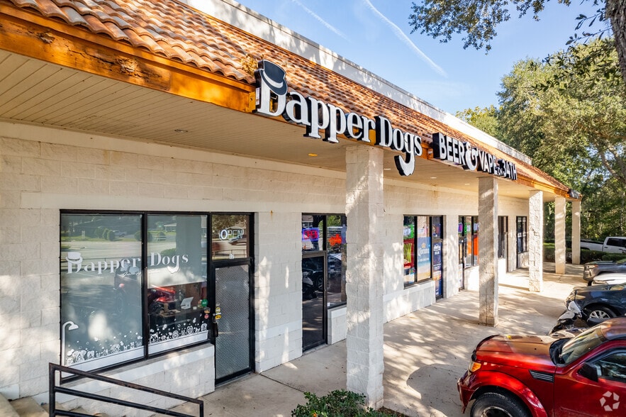 More Photos Of 4110 SW 34th St, Gainesville General Retail For Lease