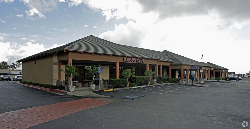 Primary Photo Of 900-958 N Central Ave, Upland Unknown For Lease