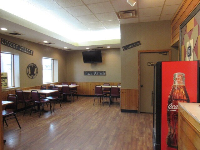 More Photos Of 509 E Oak St, Monticello Lodge Meeting Hall For Lease