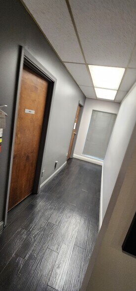 More Photos Of 10680-10710 McSwain Dr, Cincinnati Flex For Sale