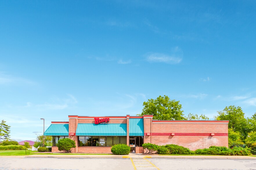 More Photos Of 980 E Saginaw Hwy, Grand Ledge Fast Food For Sale