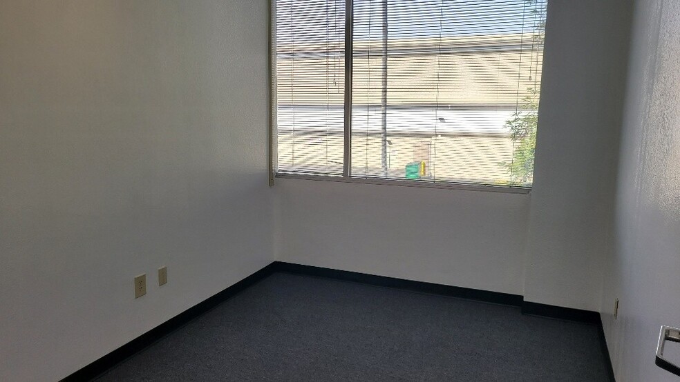 More Photos Of 2322 Butano Dr, Sacramento Medical For Lease