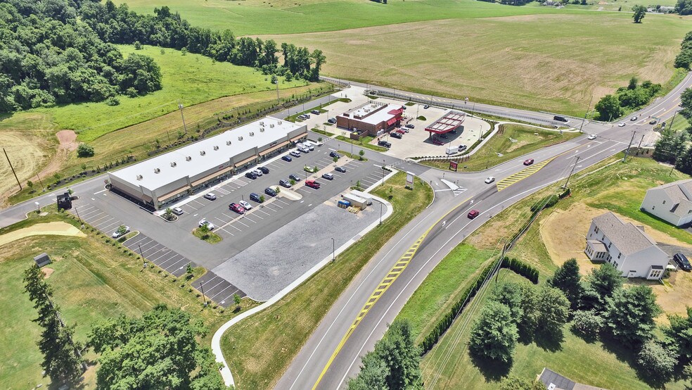 747769 Middletown Rd, Hummelstown, PA 17036 Retail For Lease