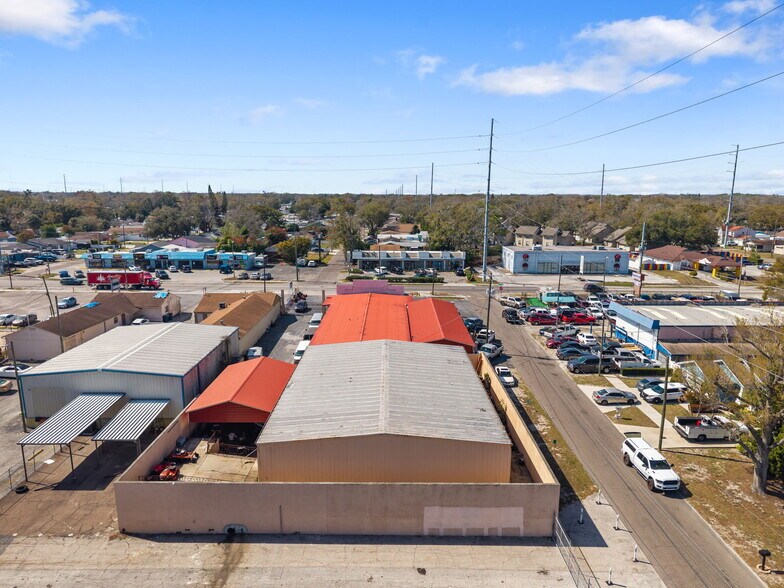More Photos Of 7941 N Armenia Ave, Tampa Freestanding For Lease