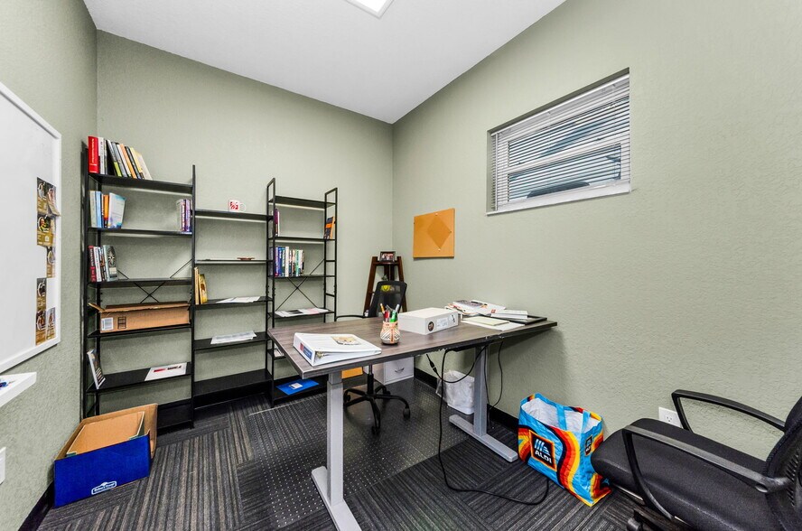 More Photos Of 11748 La Madera Blvd, Port Richey Office For Sale