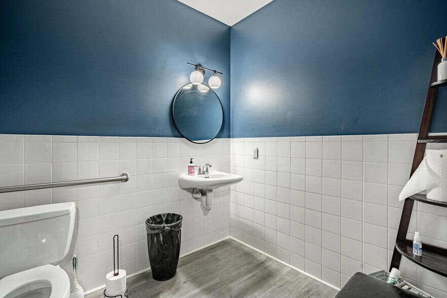 More Photos Of 235 Bridge St, Phoenixville Storefront Retail Residential For Sale