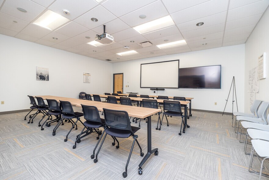 More Photos Of 905 Airport Rd, West Chester Research And Development For Lease