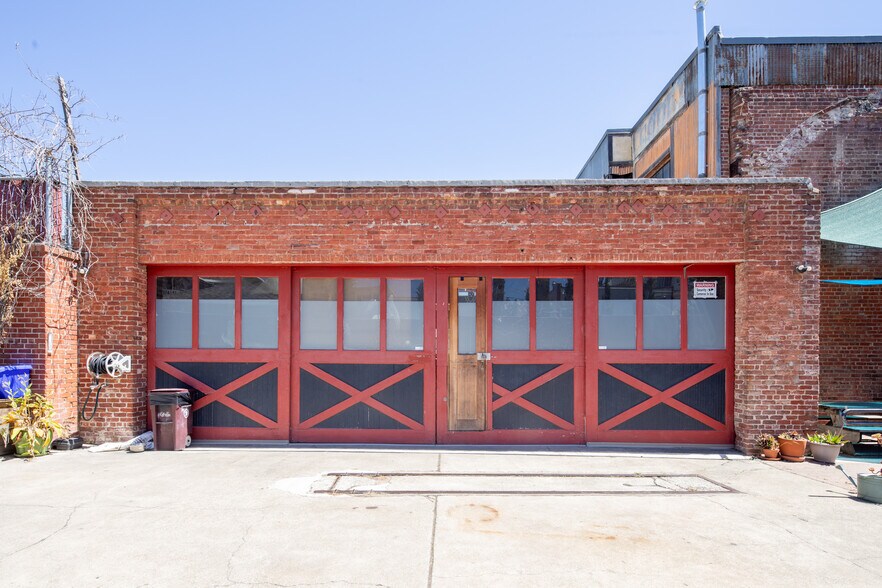 More Photos Of 1148 E 18th St, Oakland Apartments For Sale