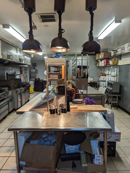 More Photos Of 10331 S Roberts Rd, Palos Hills Restaurant For Sale