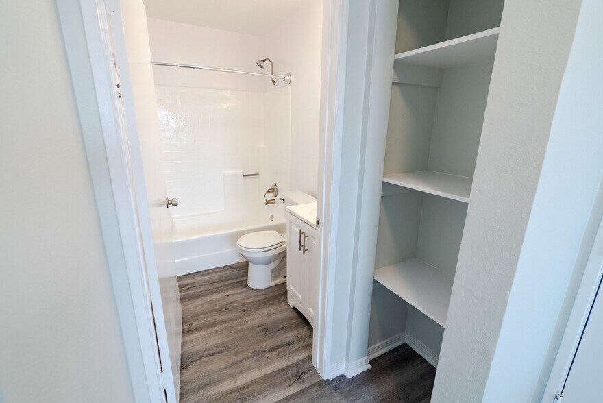 More Photos Of 311 S New Hampshire Ave, Los Angeles Apartments For Sale