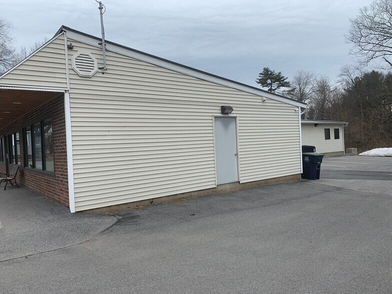 More Photos Of 217 Pearl St, Essex Junction Freestanding For Lease