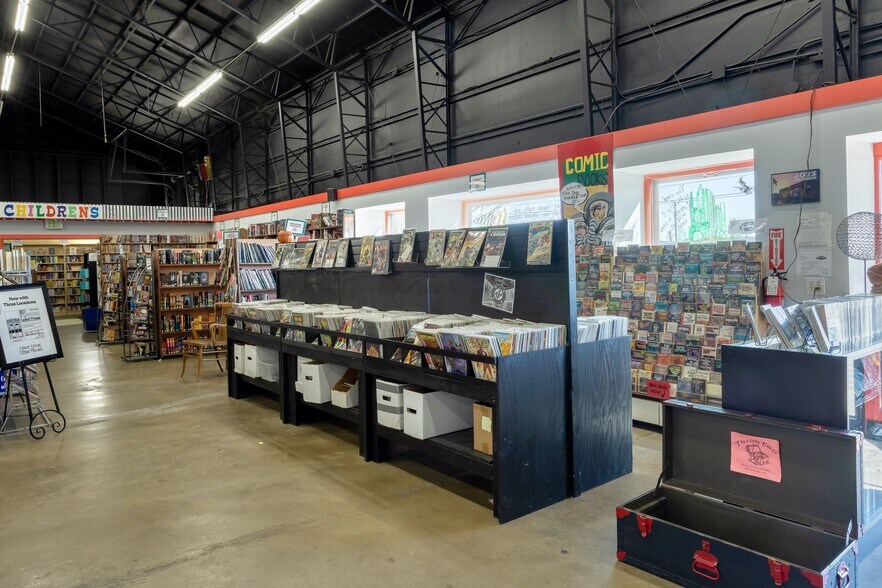 More Photos Of 462 E Henri De Tonti Blvd, Springdale Warehouse For Sale