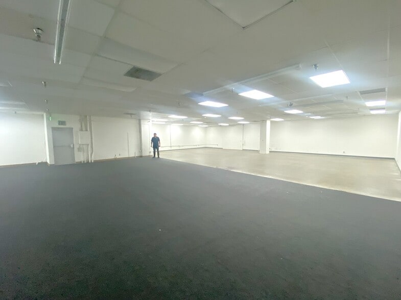 More Photos Of 1011 S Los Angeles St, Los Angeles Loft Creative Space For Lease