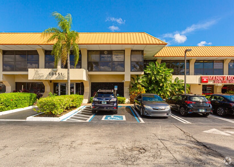 1066910689 N Kendall Dr, Miami, FL 33176 For Lease