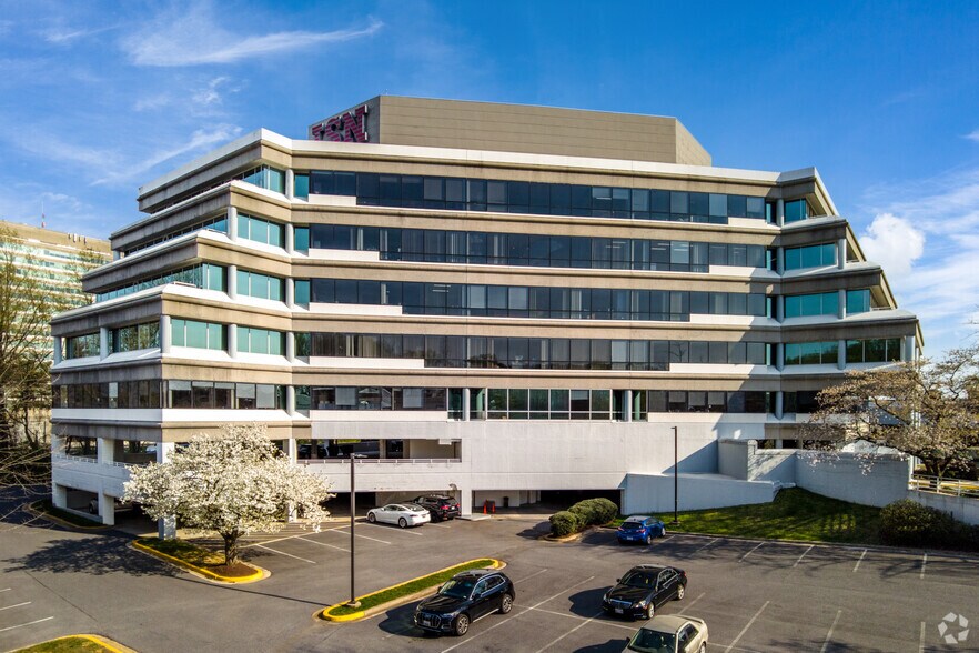 More Photos Of 10411 Motor City Dr, Bethesda Office For Lease