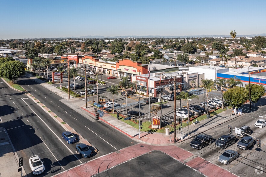 More Photos Of 1301 E Rosecrans Ave, Compton General Retail For Sale