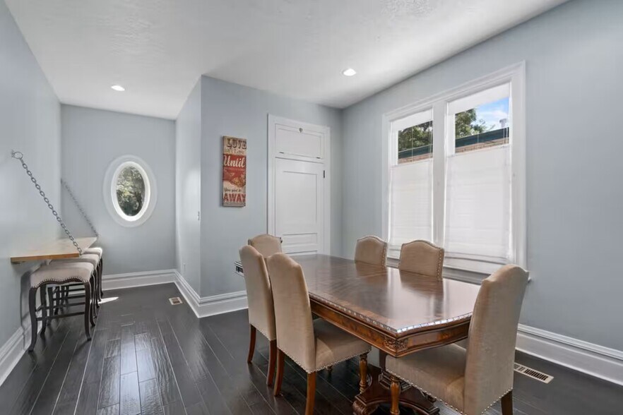 More Photos Of 209 N 400 W, Provo Office For Lease